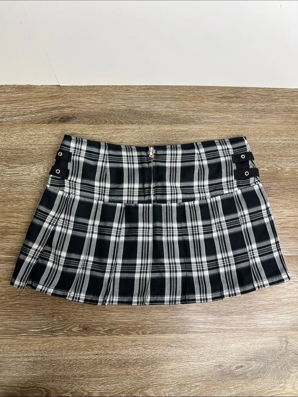 Tripp NYC Black & White Plaid Mini Skirt with O-Ring Belt Size Large